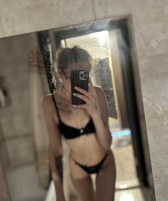 Галина, 24 года, 1 размер груди